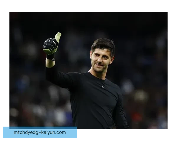 库尔图瓦加盟沙特联赛，吸引全球足球界关注与热议