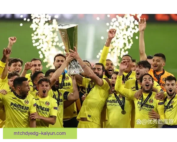 马尔蒂尼经典对决分析：足球史上的传奇时刻与技艺较量